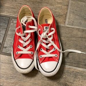 EUC red converse
